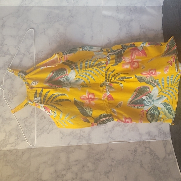 Yellow Floral Romper by Old Navy - Picture 4 of 5